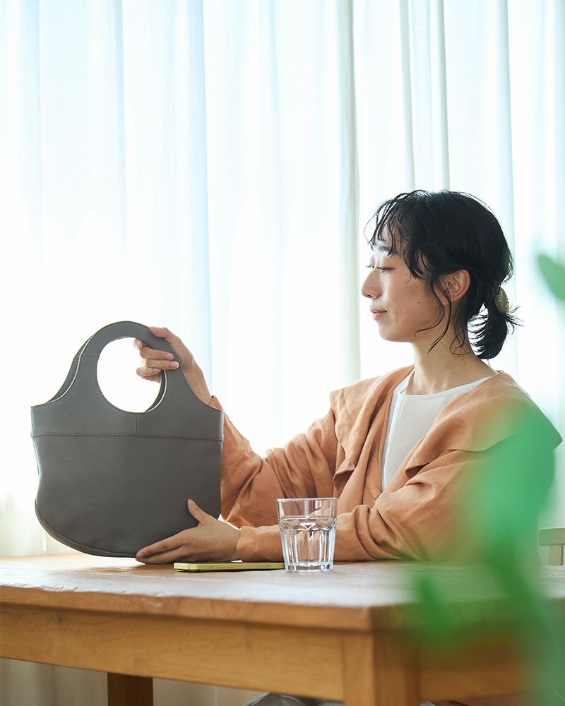 ちょっとしたお出かけやカフェ巡りにぴったり。