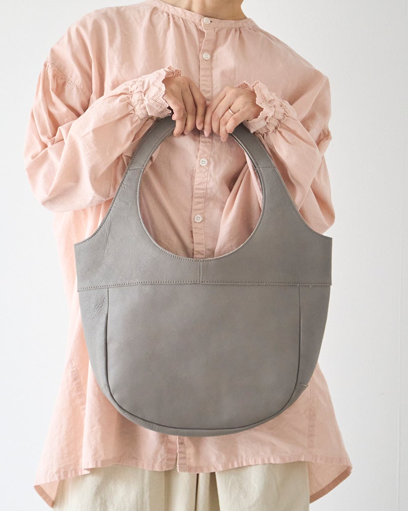 Kanmi.　まあるい持ち手のトートバッグ（ピュアグレー）「ドーナツバッグ」（L）