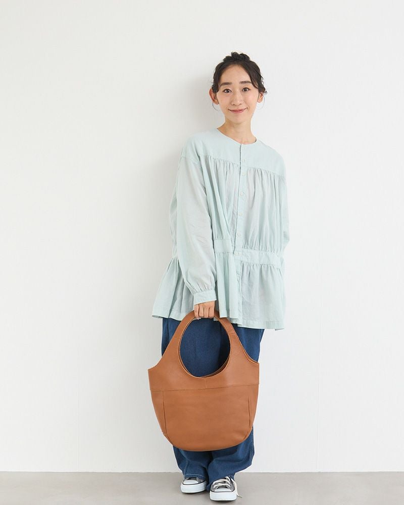 革らしい風合いを楽しめる万能カラーのキャラメル