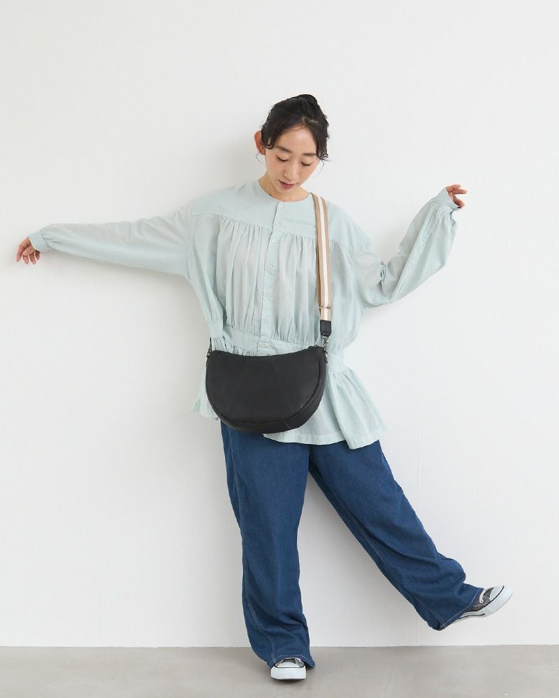 甘くなりすぎずシックな大人の可愛らしさを表現できるブラック