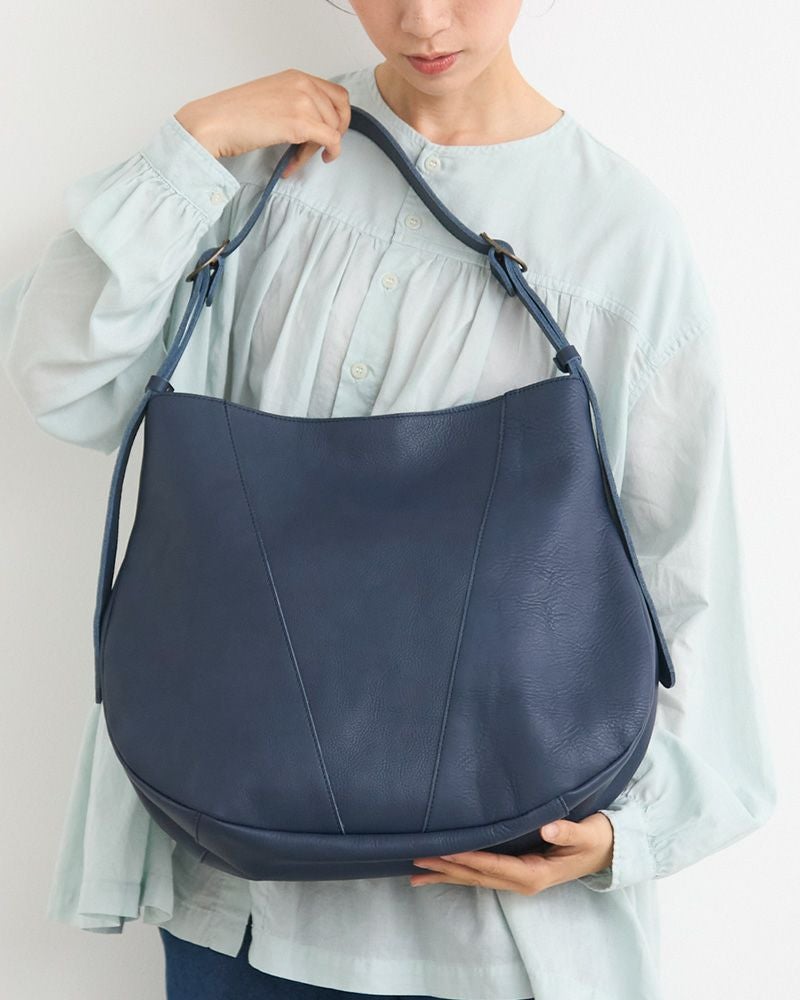 Kanmi カンミ/kanoco ワンショルダーバッグ/Aランク/51【中古】 Kanmi.(カンミ) / ショルダーバッグ/レザー/グレー/無地 | 中古品の