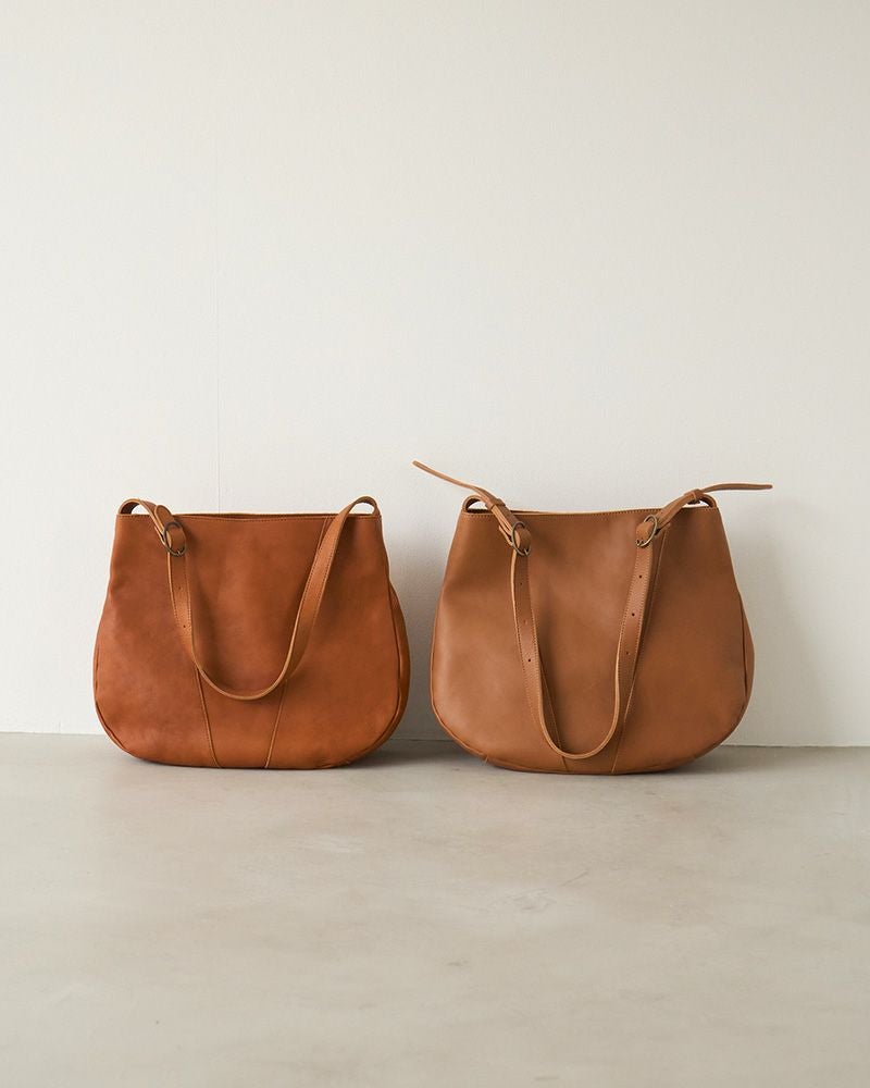 左：旧Kanocoワンショルダーバッグ　右：新Kanocoワンショルダーバッグ