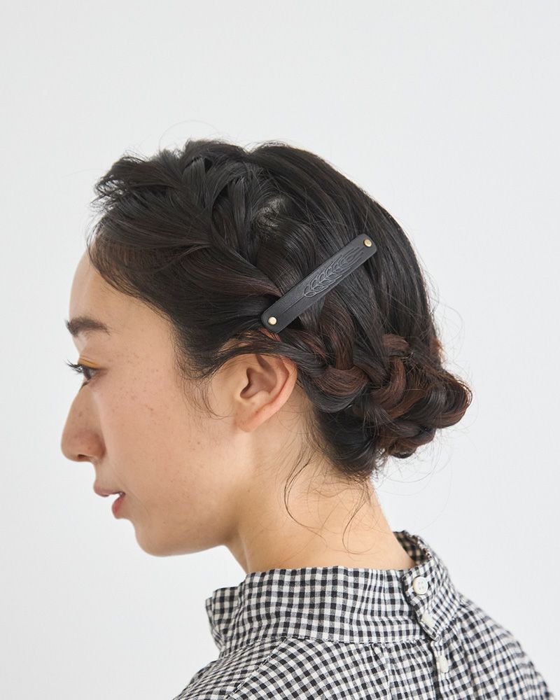 レザー　バレッタ