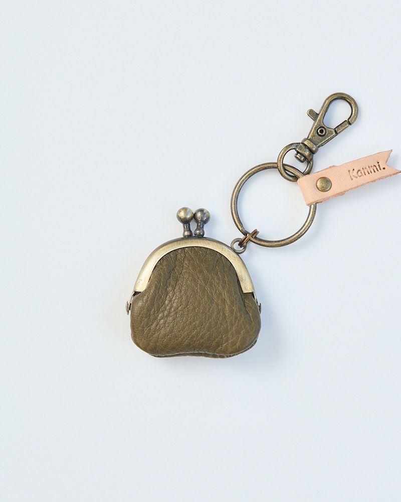 こっそりわたしを見守る 小さな秘密のポケット「itsu mono おまもり