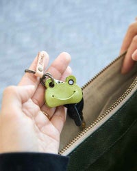 ささやかな癒しを、毎日に添えて「カエル キーリング(S)」 | Kanmi 