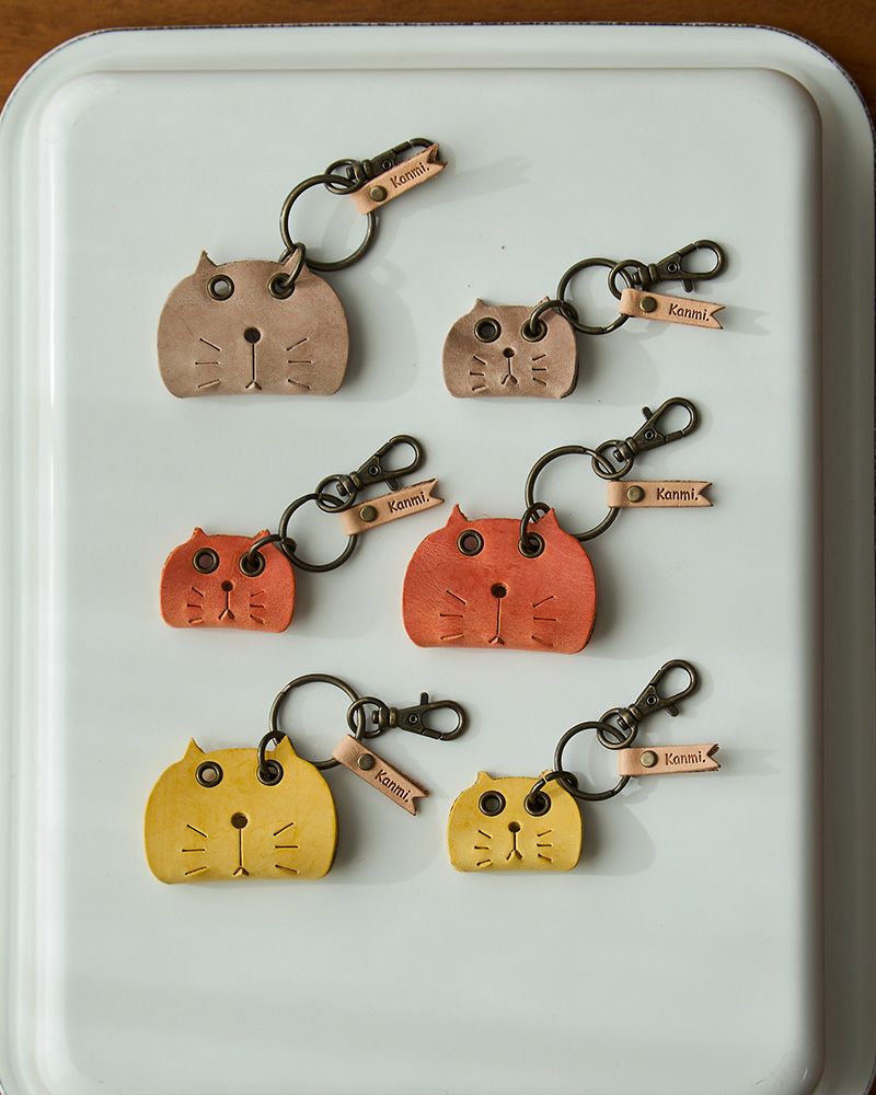 3色並ぶとパステルカラーの信号みたい