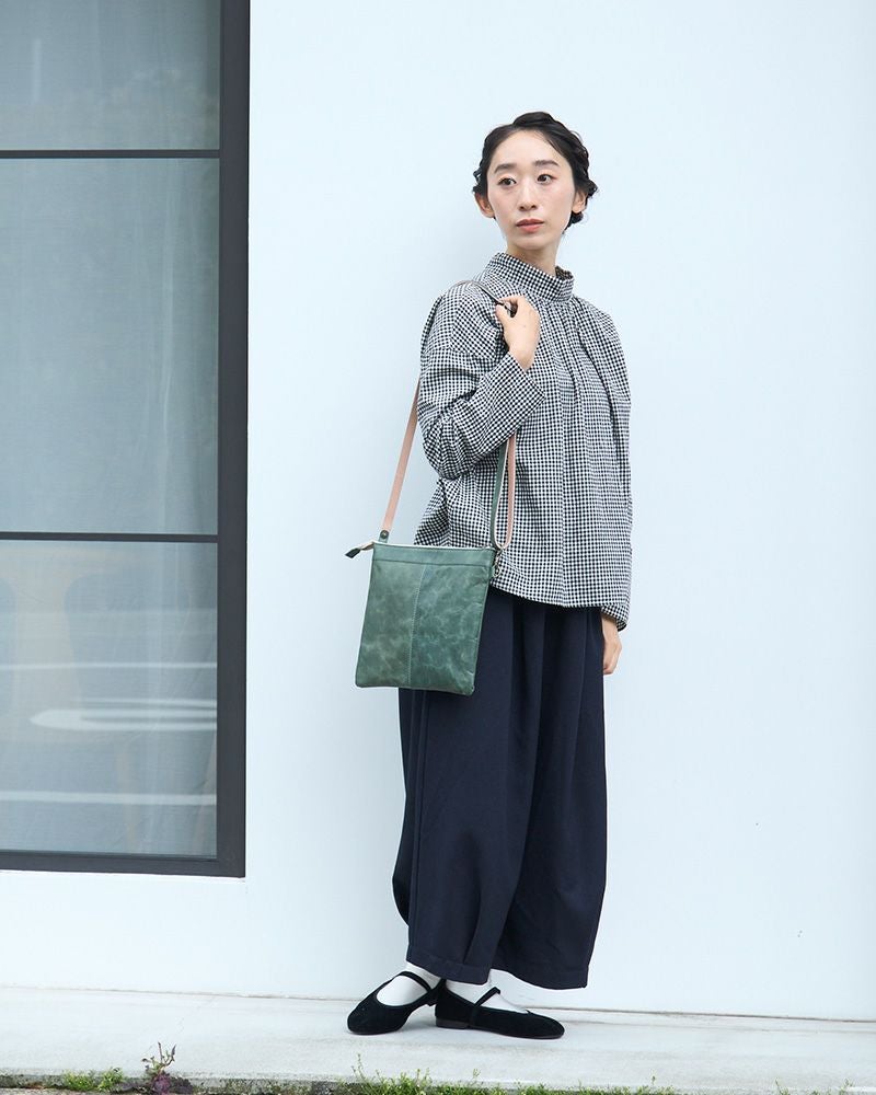 コンパクトで超軽量「fuwari スリムショルダーバッグ」