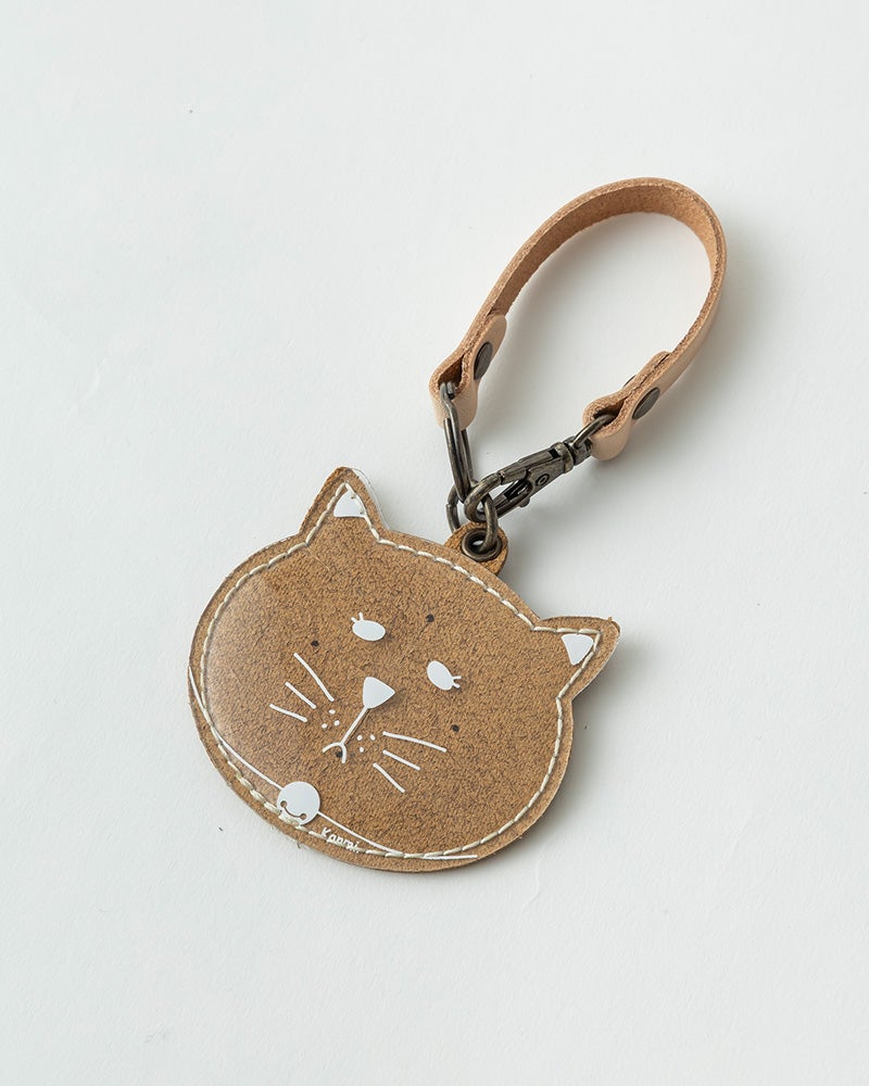 こまりがお　シロ