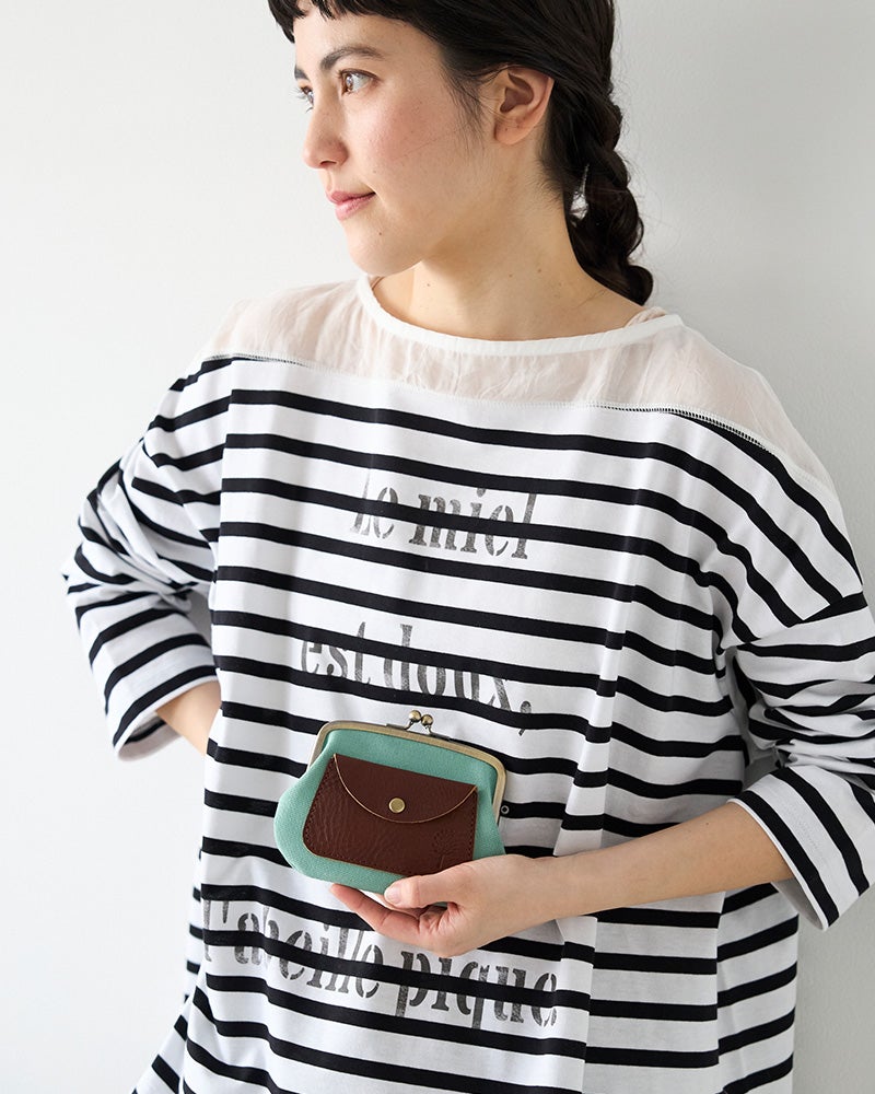 甘すぎないミントが、大人のナチュラルコーデにぴったり。布ならではの軽さも魅力です。