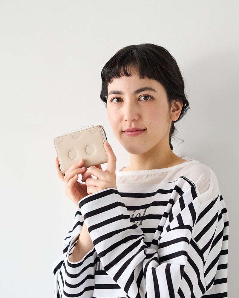 バッグの中でも見つけやすい、明るくやわらかなバニラ。