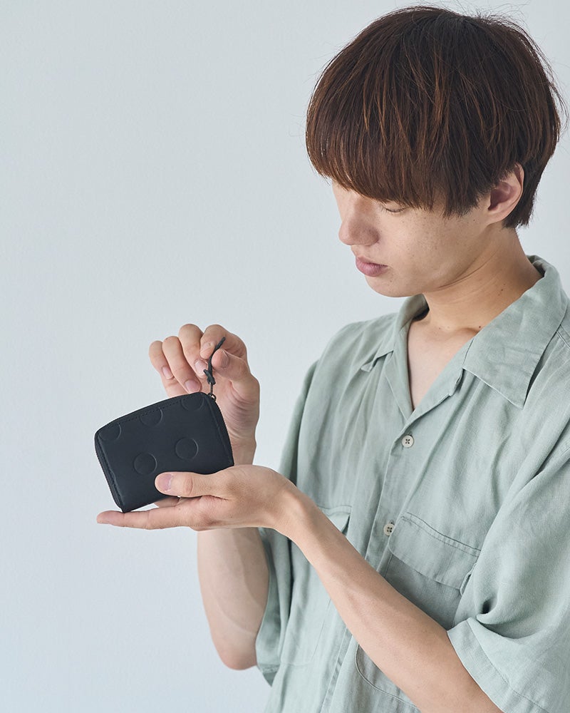 コンパクトで使いやすいデザインは男性にもおすすめ。